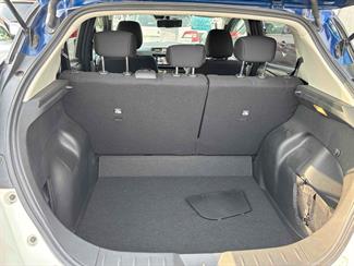 2018 Nissan LEAF - Thumbnail