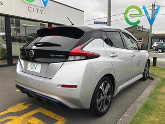 2019 Nissan LEAF - Thumbnail