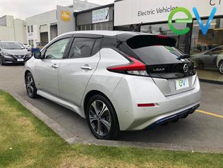 2019 Nissan LEAF - Thumbnail