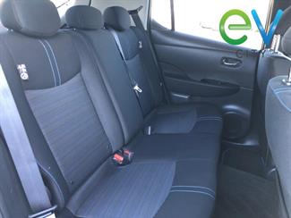 2018 Nissan LEAF - Thumbnail