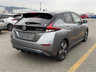 2018 Nissan LEAF - Thumbnail