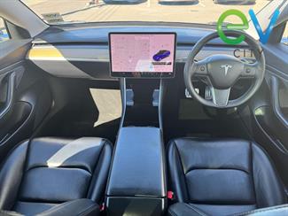 2020 Tesla Model 3 - Thumbnail