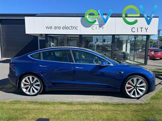 2020 Tesla Model 3 - Thumbnail