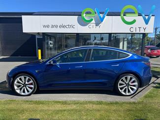 2020 Tesla Model 3 - Thumbnail