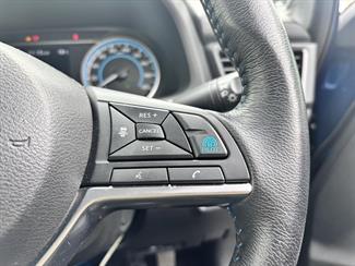2019 Nissan LEAF - Thumbnail