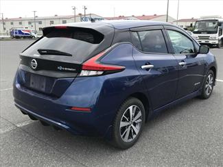 2019 Nissan LEAF - Thumbnail