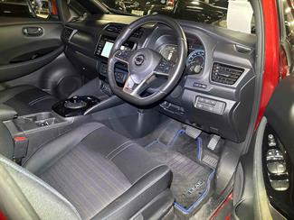 2019 Nissan LEAF - Thumbnail