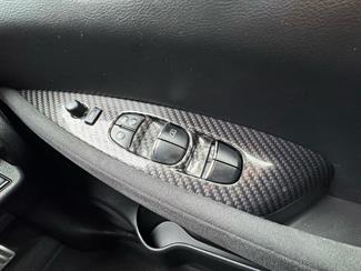 2016 Nissan LEAF - Thumbnail