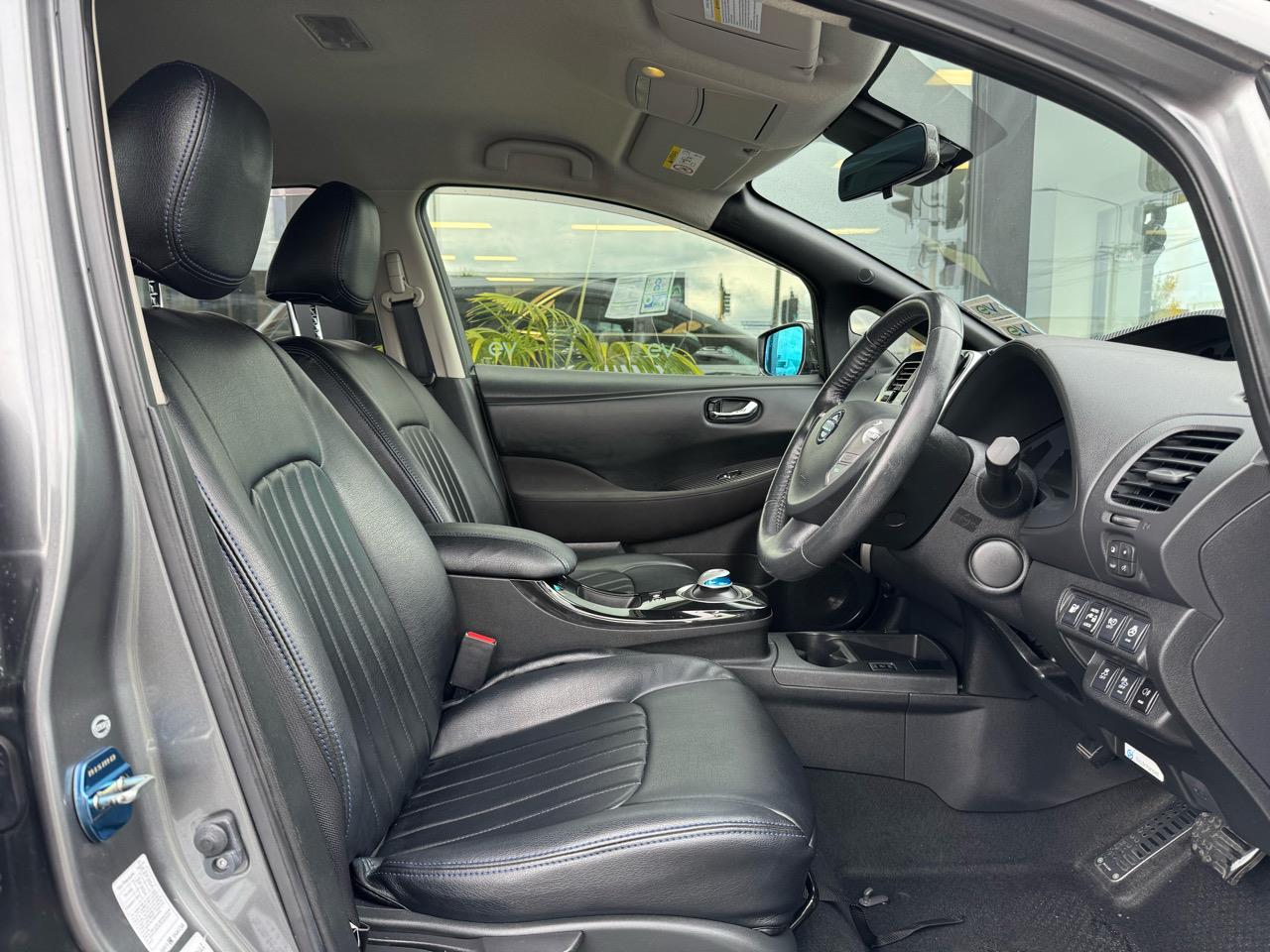2016 Nissan LEAF