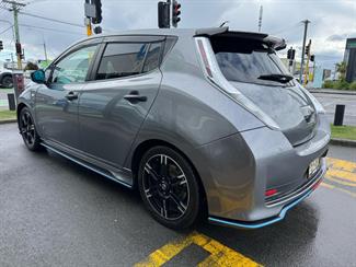 2016 Nissan LEAF - Thumbnail