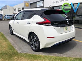 2019 Nissan LEAF - Thumbnail