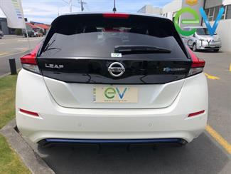 2019 Nissan LEAF - Thumbnail