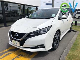 2019 Nissan LEAF - Thumbnail