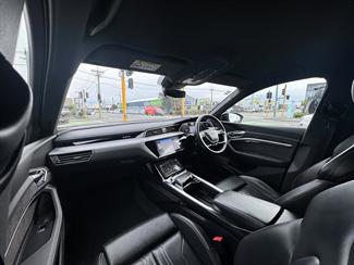 2021 Audi E-Tron - Thumbnail