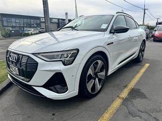 2021 Audi E-Tron - Thumbnail