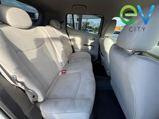 2012 Nissan LEAF - Thumbnail