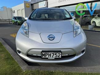 2012 Nissan LEAF - Thumbnail