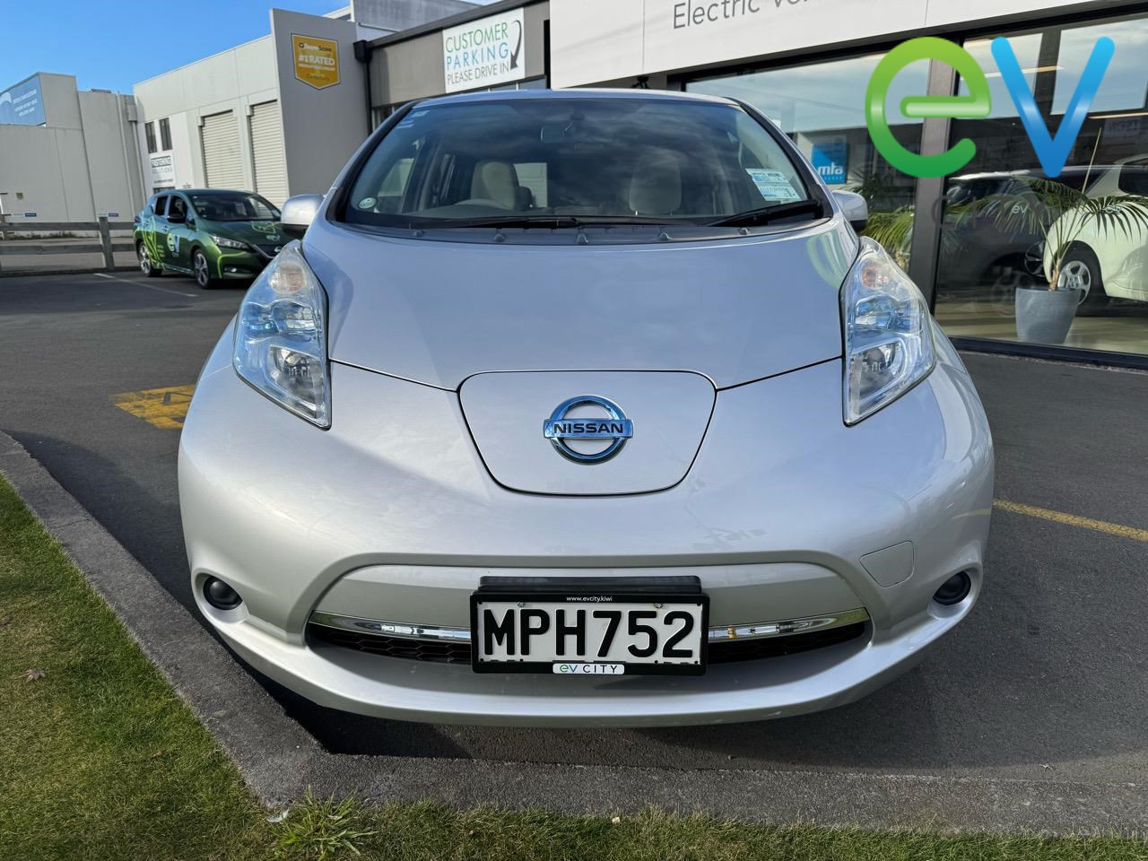2012 Nissan LEAF