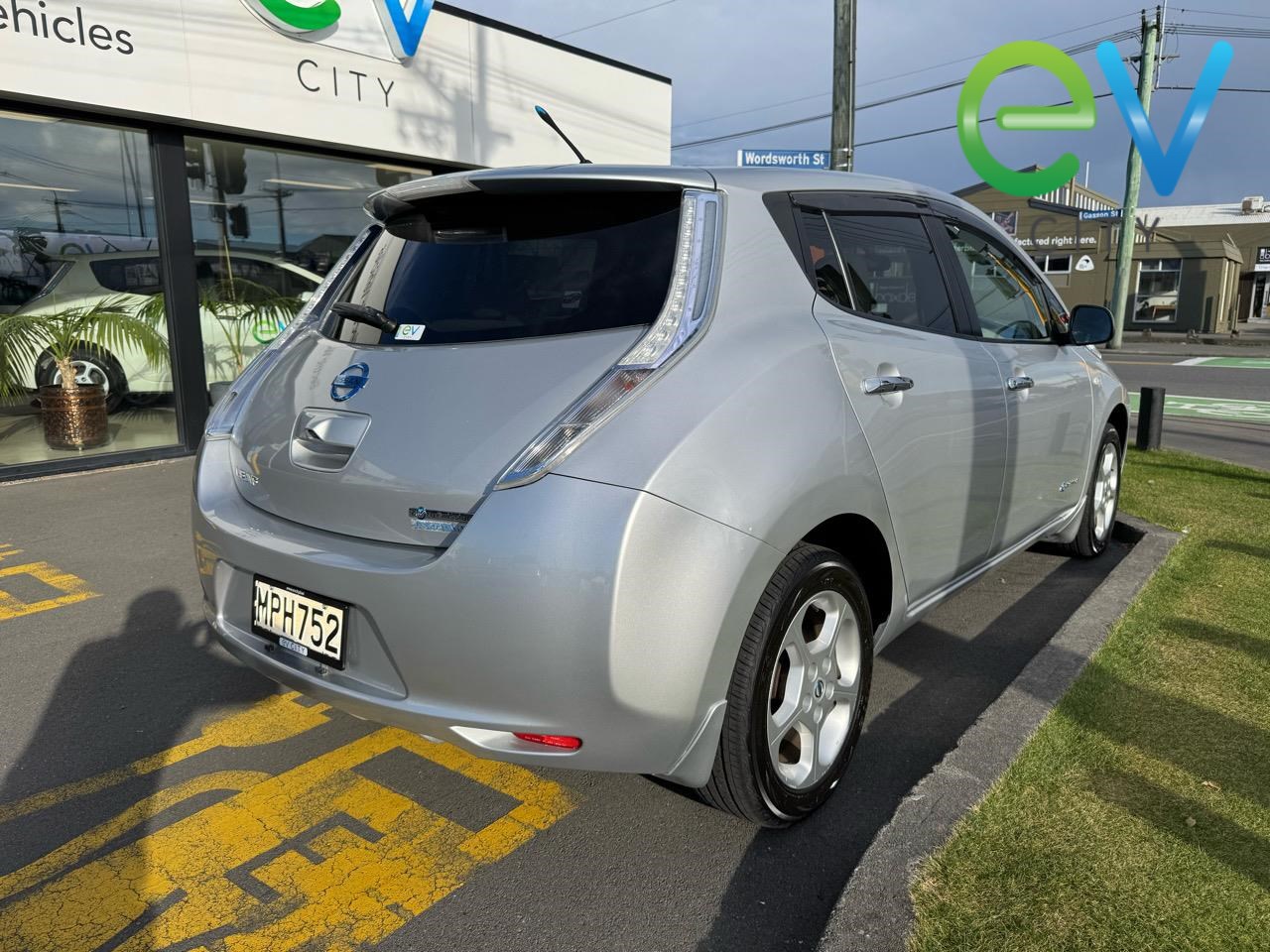 2012 Nissan LEAF