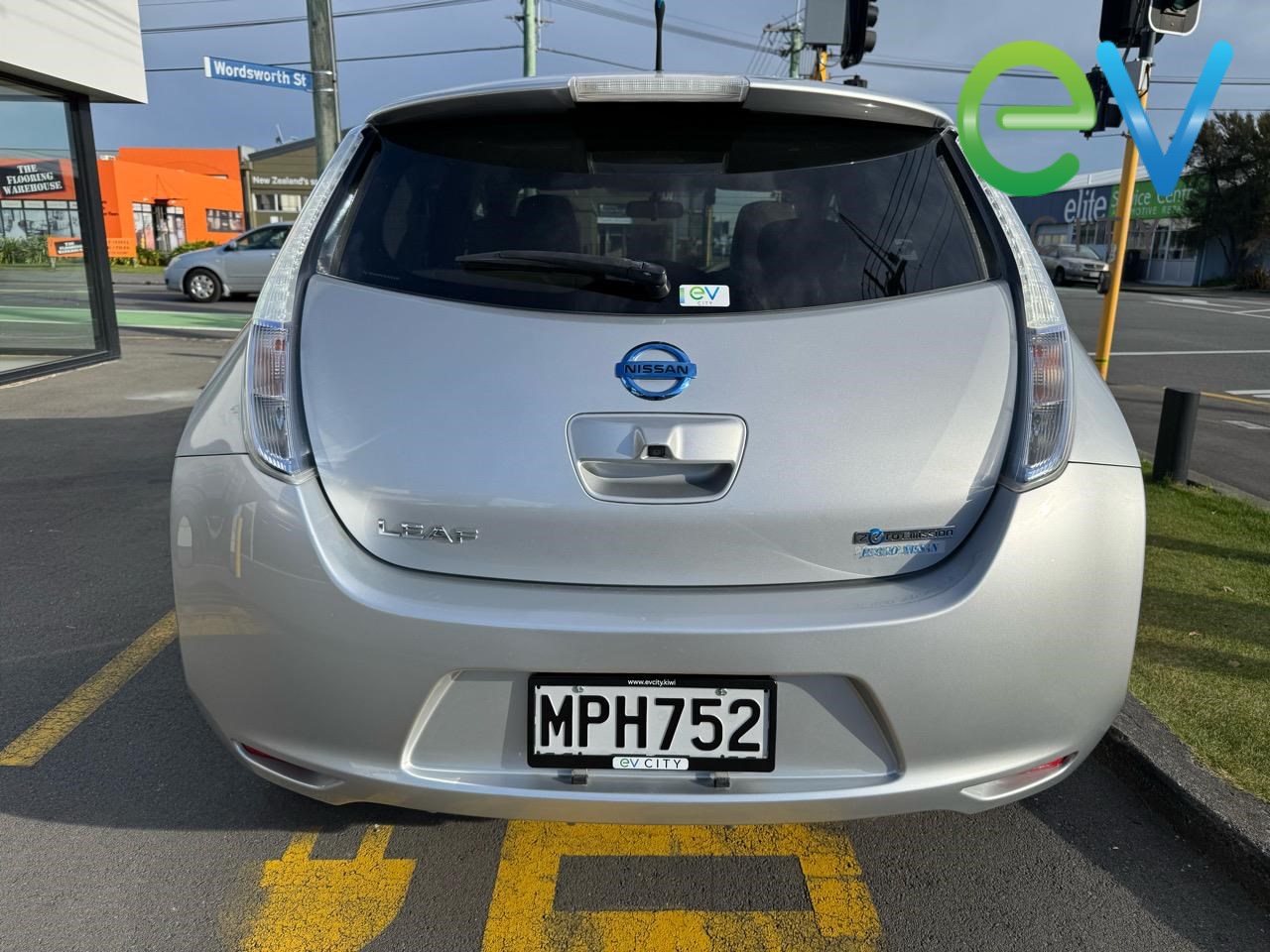 2012 Nissan LEAF