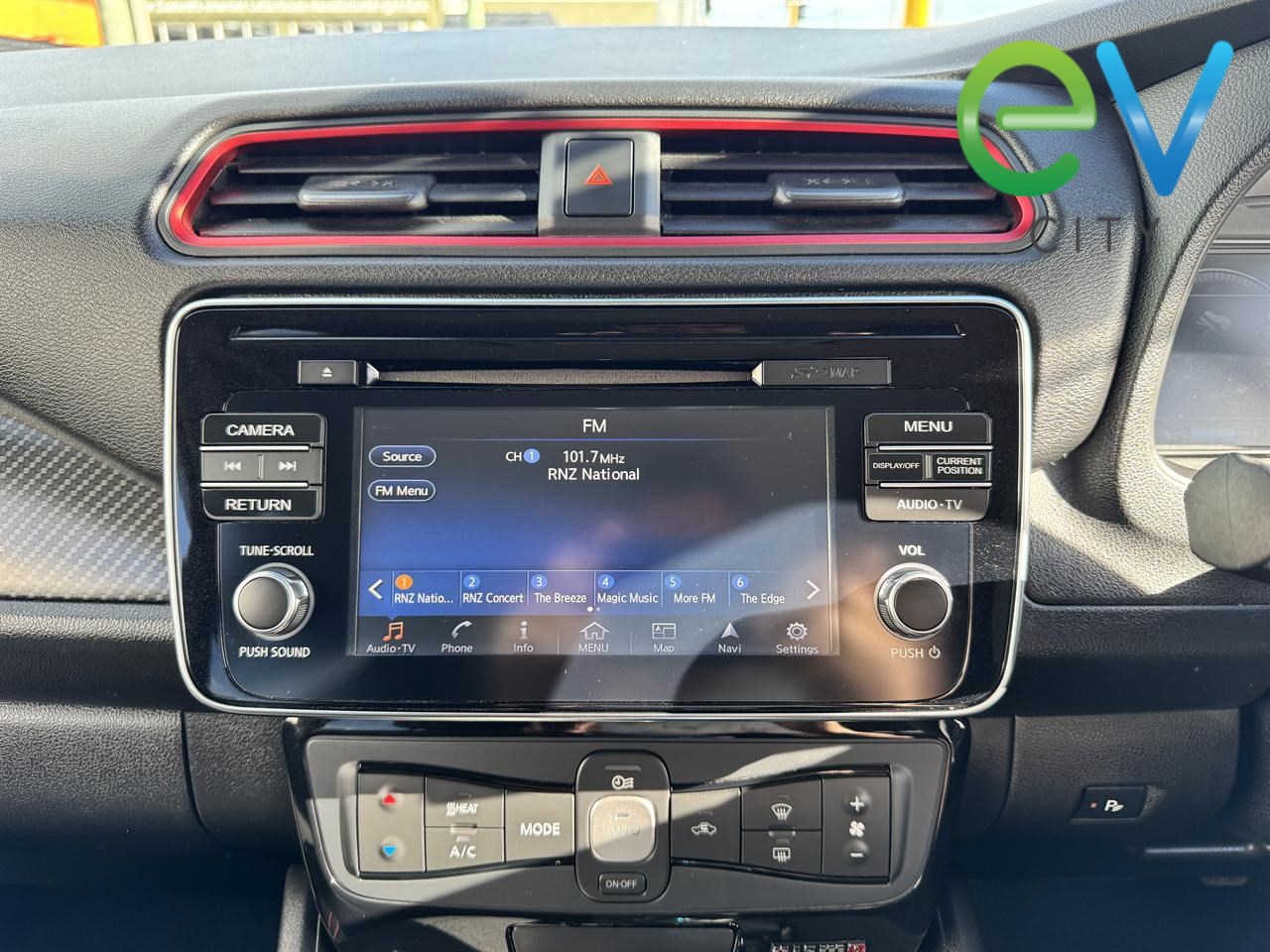 2018 Nissan LEAF
