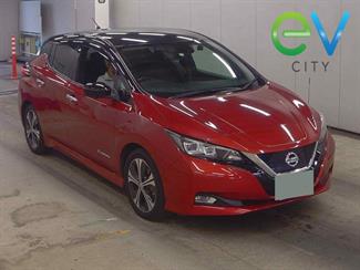 2018 Nissan LEAF - Thumbnail