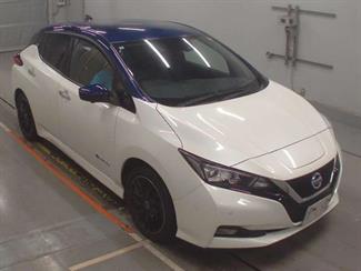 2020 Nissan LEAF - Thumbnail