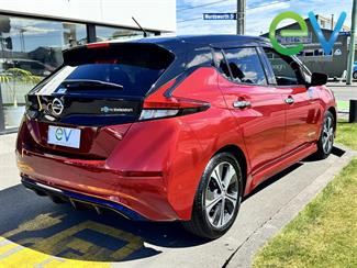 2018 Nissan LEAF - Thumbnail