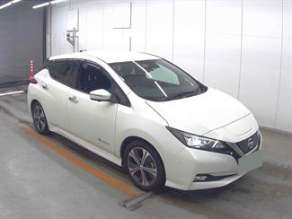 2018 Nissan LEAF - Thumbnail