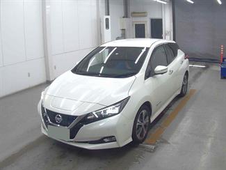 2018 Nissan LEAF - Thumbnail