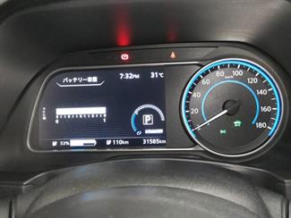 2018 Nissan LEAF - Thumbnail