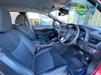 2019 Nissan LEAF - Thumbnail