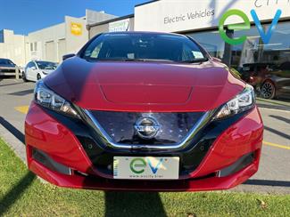 2019 Nissan LEAF - Thumbnail