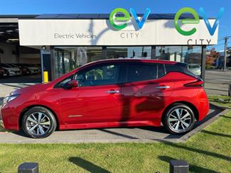 2019 Nissan LEAF - Thumbnail