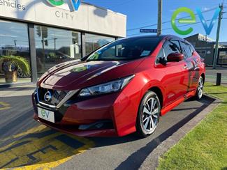 2019 Nissan LEAF - Thumbnail