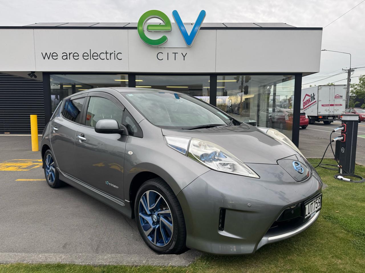 2014 Nissan LEAF