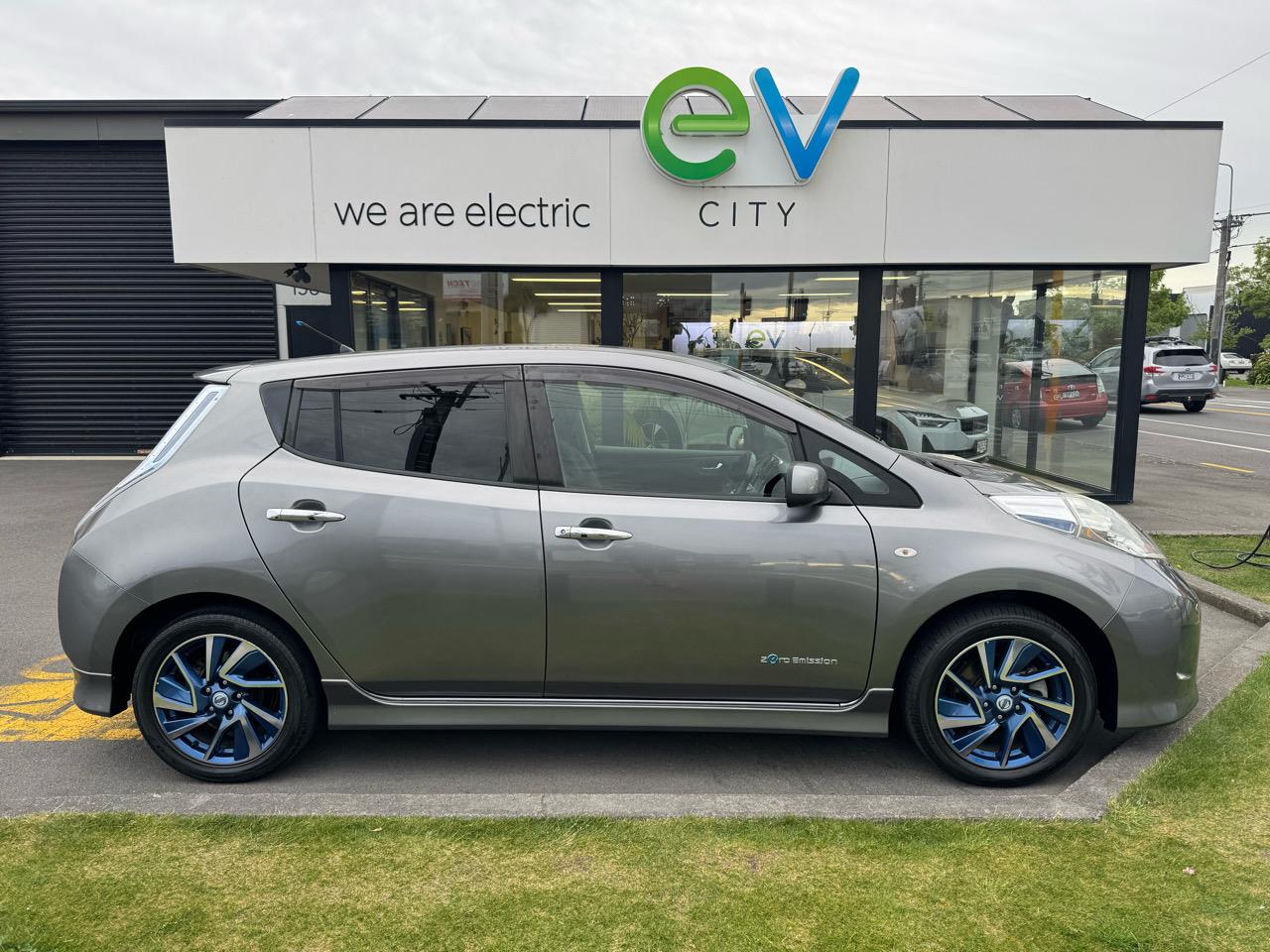 2014 Nissan LEAF