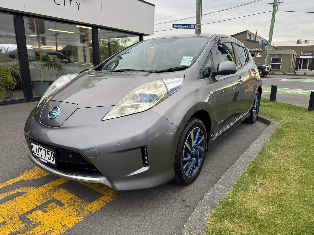 2014 Nissan LEAF