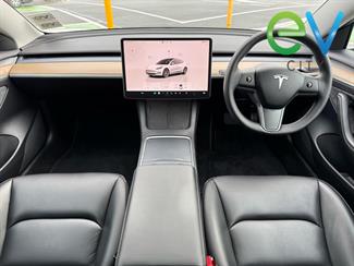 2023 Tesla Model 3 - Thumbnail