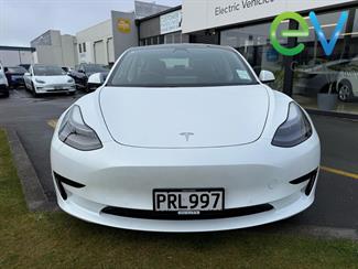 2023 Tesla Model 3 - Thumbnail