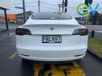 2023 Tesla Model 3 - Thumbnail