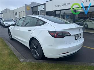 2023 Tesla Model 3 - Thumbnail