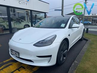 2023 Tesla Model 3 - Thumbnail