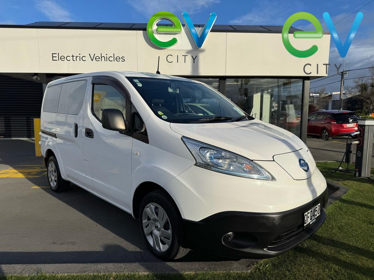 2015 Nissan e-NV200