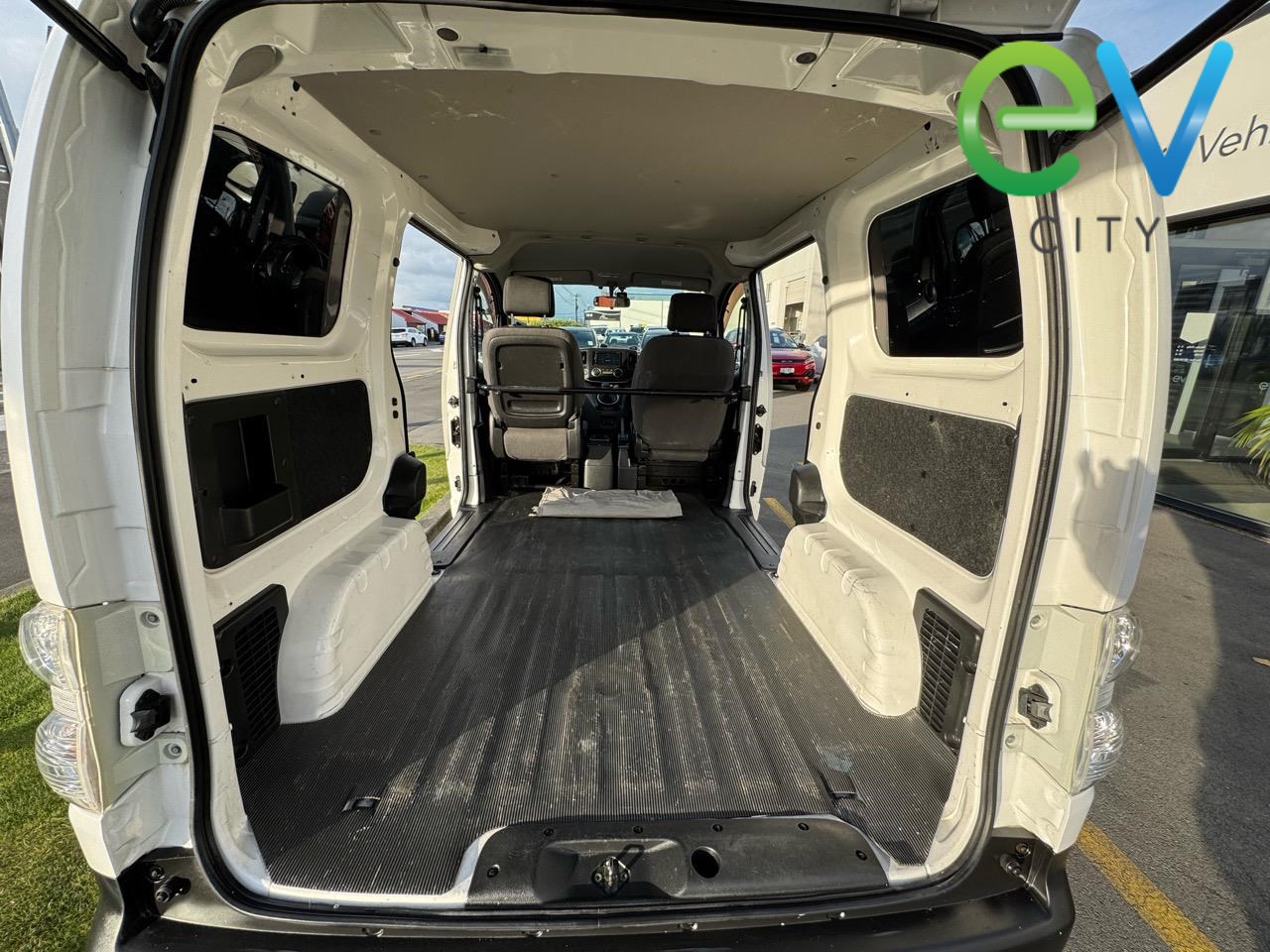 2015 Nissan e-NV200