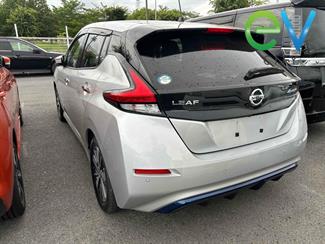 2020 Nissan LEAF - Thumbnail