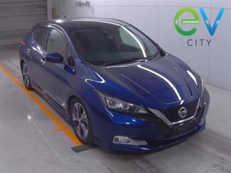 2018 Nissan LEAF - Thumbnail