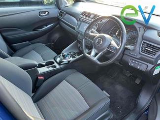 2018 Nissan LEAF - Thumbnail