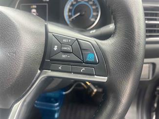 2019 Nissan LEAF - Thumbnail