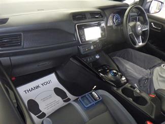 2019 Nissan LEAF - Thumbnail